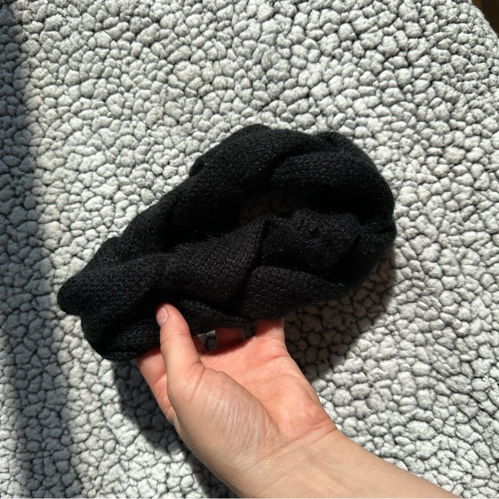 Black Knot Headband 🖤